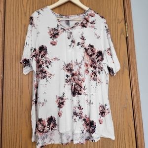 24/7 maurices floral top